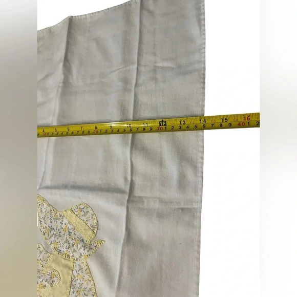 Sunbonnet Sue And Sam Handmade Hand Towels Yellow/white Ruffle Detail Set Of 2 - Picture 9 of 10